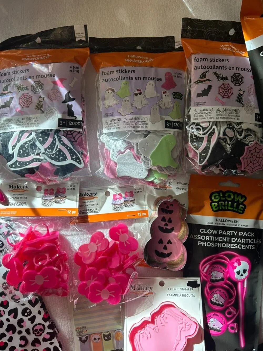 21 Piece Party Craft Halloween DIY Bundle NWT MSRP $91.79